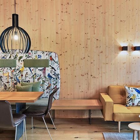 Natuerlich Hell. Aparthotel & Camping Fugen Bagian luar foto