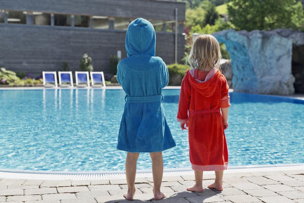 Natuerlich Hell. Aparthotel & Camping Fugen Bagian luar foto