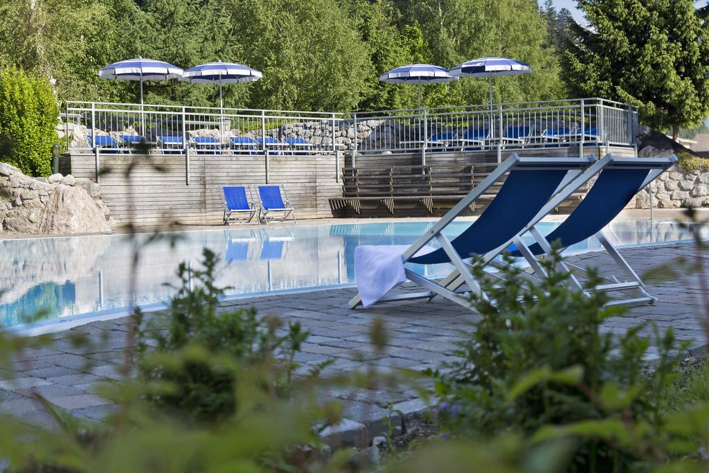 Natuerlich Hell. Aparthotel & Camping Fugen Bagian luar foto