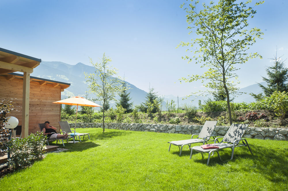 Natuerlich Hell. Aparthotel & Camping Fugen Bagian luar foto