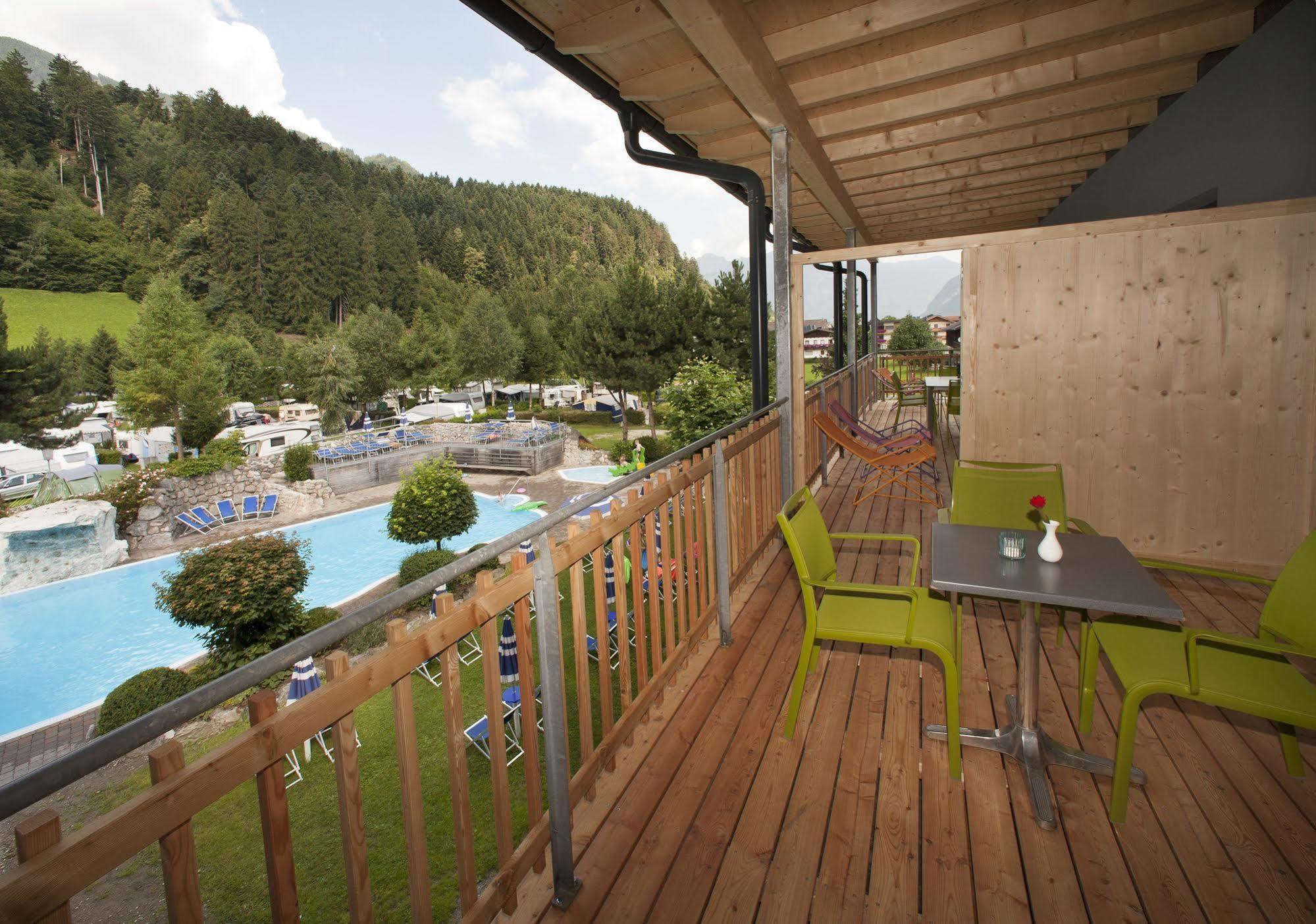 Natuerlich Hell. Aparthotel & Camping Fugen Bagian luar foto