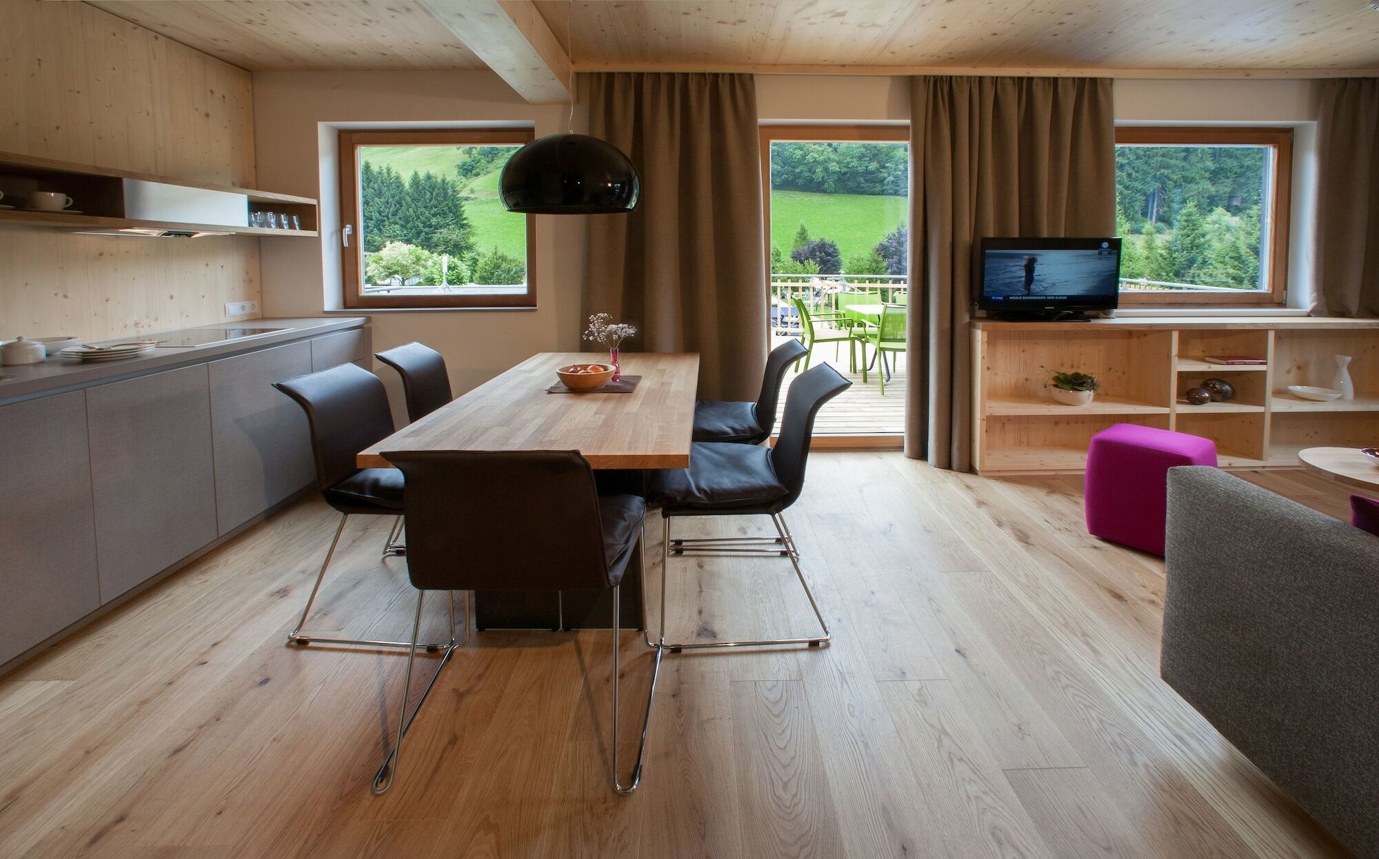 Natuerlich Hell. Aparthotel & Camping Fugen Bagian luar foto