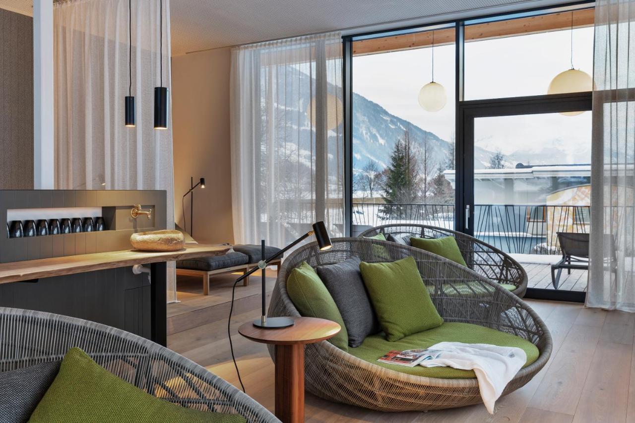 Natuerlich Hell. Aparthotel & Camping Fugen Bagian luar foto